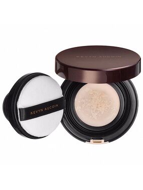 Kevyn Aucoin Gossamer Loose Setting Powder with Puff in Diaphanous  0.11 oz/ 3 g